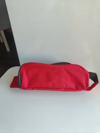 Riñonera Marlboro Roja y Negra