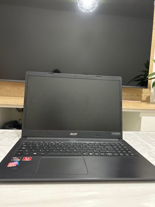 Portátil Acer Ryzen 5 8GB RAM 512GB SSD