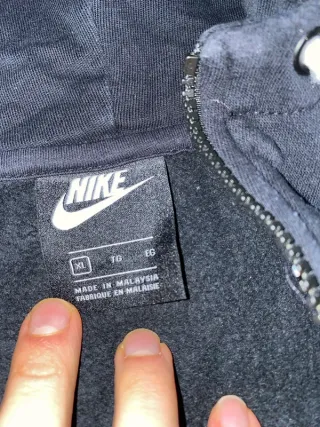 Felpa Nike Air con zip nera e bianca