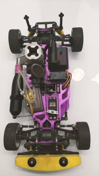 Coche RC Bycmo 1/10 Nitro con Emisora