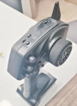 Coche RC Bycmo 1/10 Nitro con Emisora