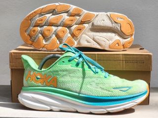 Hoka Clifton 9 Verde/Azul