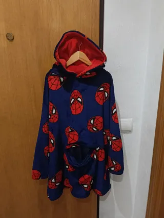 Bata polar Spiderman niño