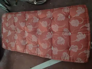 Colchón individual con estampado floral