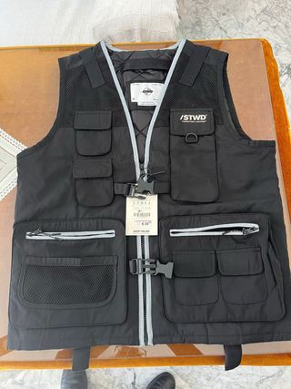 Chaleco con múltiples bolsillos