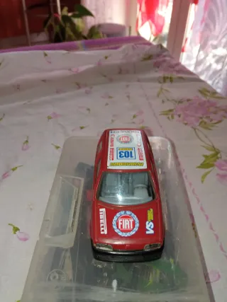 Lotto 5 modellini auto Burago