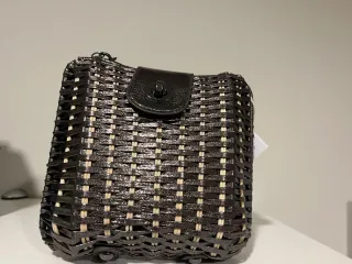 Bolsos de piel y de más tipos