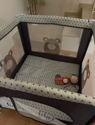 Parco giochi con orsetti