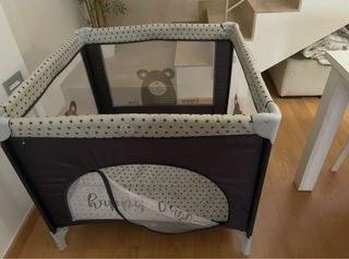 Parco giochi con orsetti