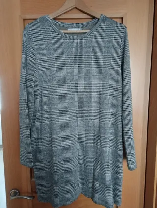 Vestido de cuadros Stradivarius