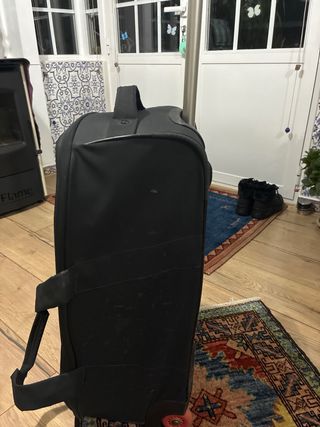 Maleta Nike Negra y Naranja 60x40x25