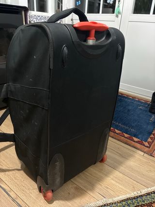 Maleta Nike Negra y Naranja 60x40x25