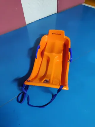 Trineo naranja Tecnopro