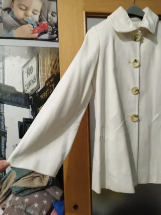 Abrigo blanco T. S