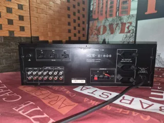 Amplificador Grundig V101 Negro