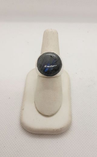 Anello in argento e ambra