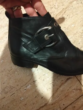 Botines de piel para mujer