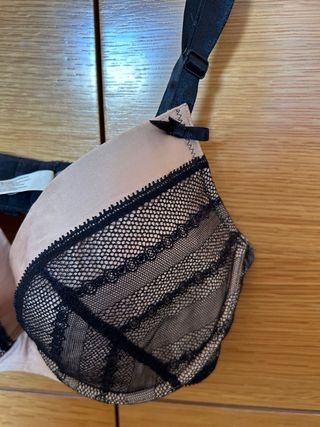 Sujetador de encaje y seda