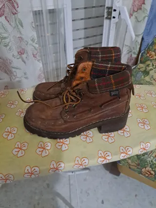 Stivali TIMOTHY da donna marroni