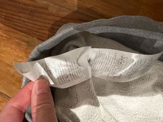 Sudadera Kenzo gris con flor roja