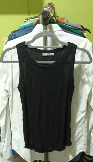 Top Zara Negro sin mangas Talla S/M