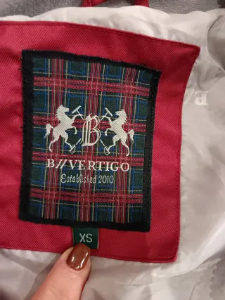 Parka Vértigo Mujer Roja