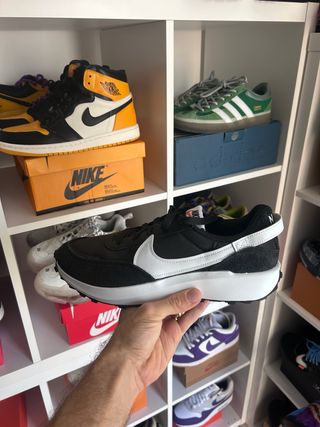 Nike Waffle Debut Negro/Blanco Sin Estrenar