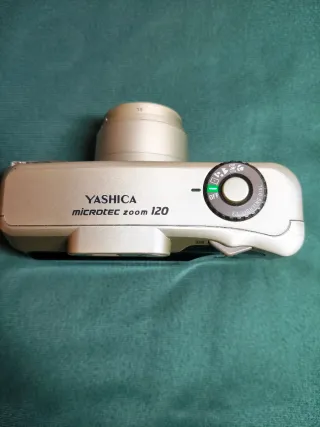 Yashica Microtec Zoom 120 Cámara Analógica