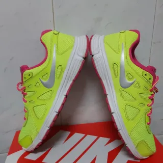 Zapatillas Nike T38.5 Amarillo y Rosa