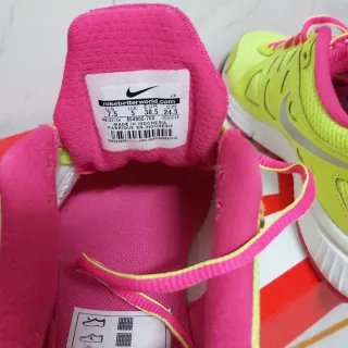 Zapatillas Nike T38.5 Amarillo y Rosa