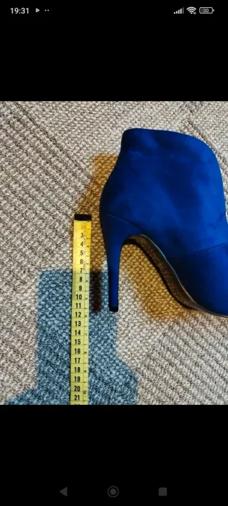 Botines azul eléctrico de tacón alto – elegantes