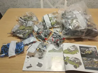 Technic Land Rover Defender