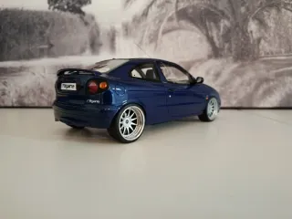 Renault Megane Coupé 1/18 Modificado