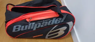 Paletero Bullpadel Tour Negro/Naranja
