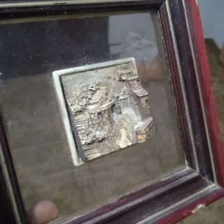 Quadretto decorativo in rilievo con scena rustica