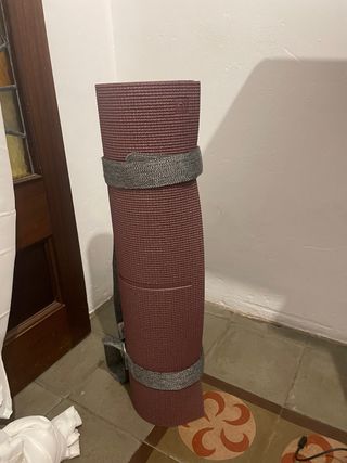Esterilla de yoga con correas