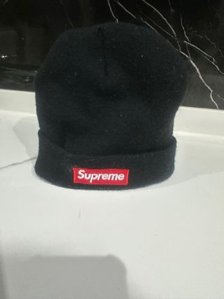 Gorro Supreme Negro