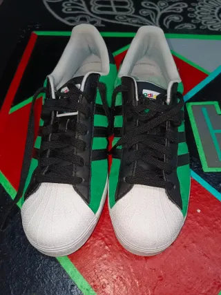 Adidas Superstar Talla 45 Verde/Negro