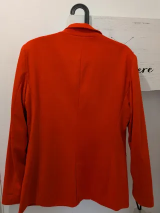Blazer Rojo Stradivarius Talla M