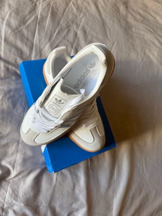 Adidas Samba OG Edición Especial Beige/Blanco