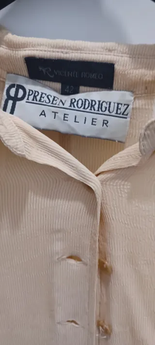 Camisa Presen Rodriguez Beige Talla M