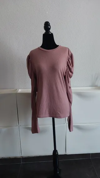 Camiseta rosa manga abullonada talla l