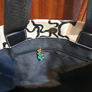 Bolso Tous Blanco y Negro y Lacost blanco