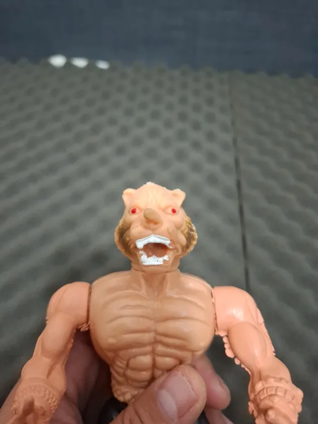 Figura Bootleg Cabeza León Domene Juyba