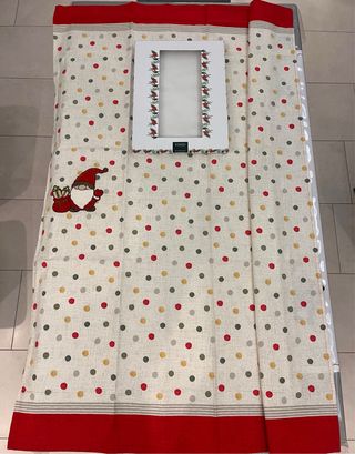 Tovaglia 6 posti Natale Gnomo Vingi Ricami