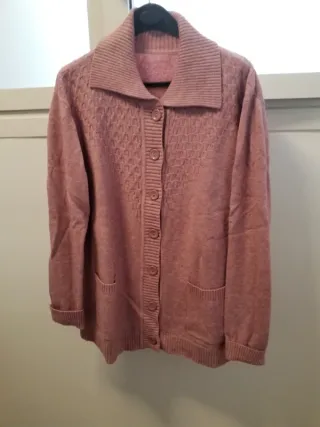 Chaqueta de punto rosa