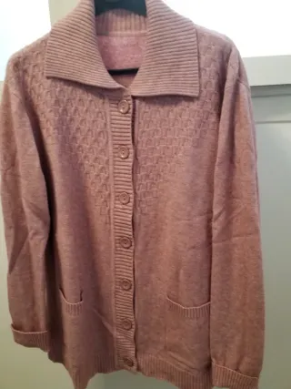 Chaqueta de punto rosa