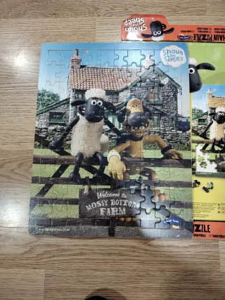 Puzzle y damas de La Oveja Shaun en madera.