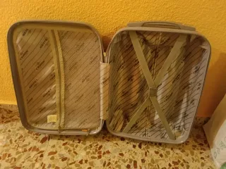 Maleta pequeña azul y gris