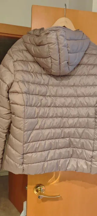 Plumón ligero C&A beige